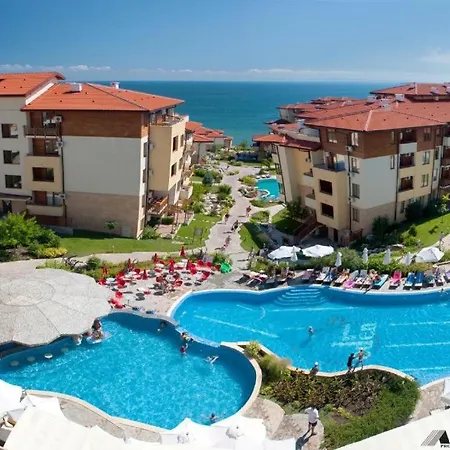 Lavish, Poolside 2 Bed At Garden Of Eden Appartement